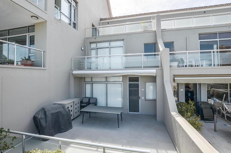 To Let 2 Bedroom Property for Rent in Dolphin Beach Western Cape